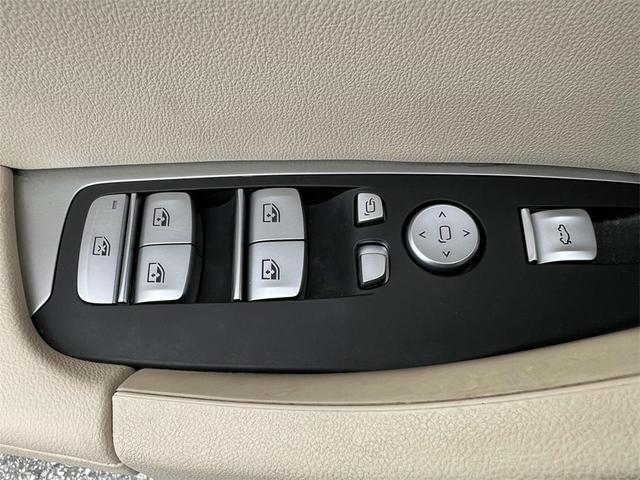 Photo of 2022 Alpine White BMW X3