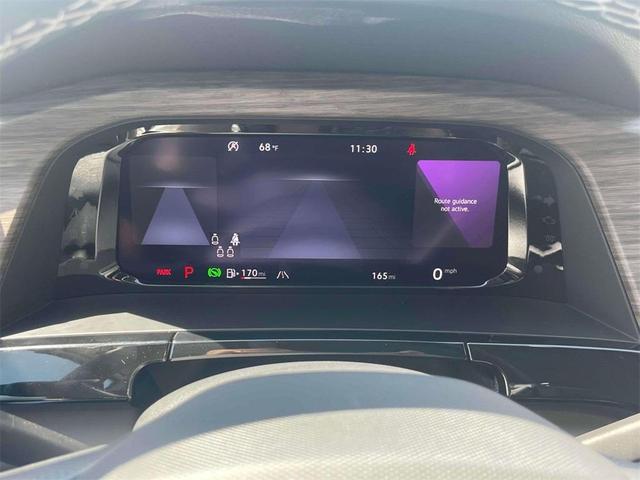 Photo of 2025 Opal White Pearl Effect Volkswagen Atlas