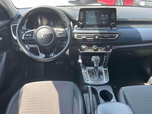 Photo of 2021 Neptune Blue Kia Seltos