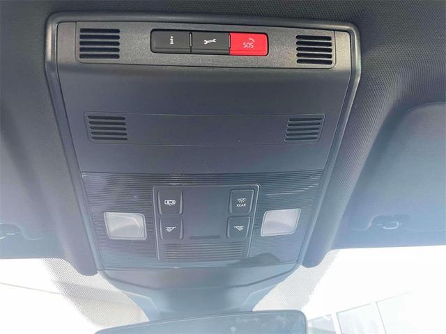 Photo of 2024 Pyrite Silver Metallic Volkswagen Jetta