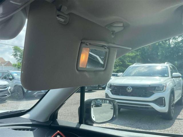 Photo of 2021 Crystal White Pearl Subaru Forester