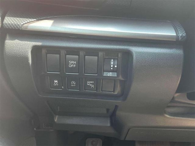 Photo of 2021 Crystal White Pearl Subaru Forester