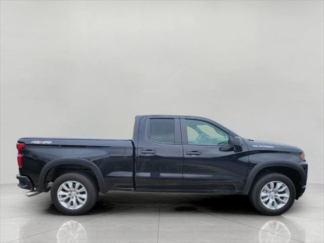 Photo of 2020 Black Chevrolet Silverado 1500
