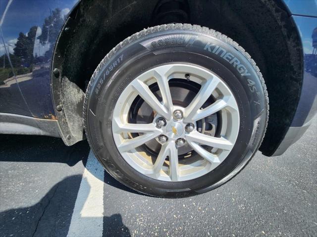 Photo of 2017 Blue Velvet Metallic Chevrolet Equinox