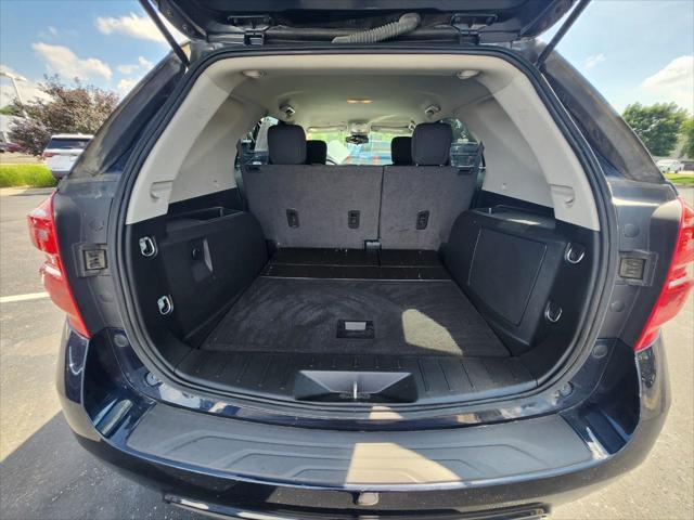 Photo of 2017 Blue Velvet Metallic Chevrolet Equinox