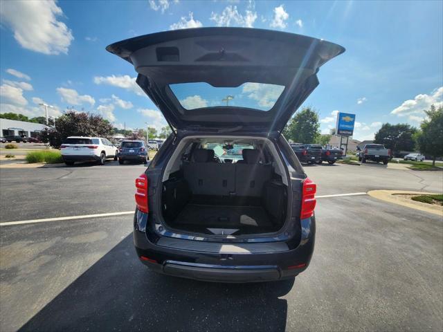 Photo of 2017 Blue Velvet Metallic Chevrolet Equinox