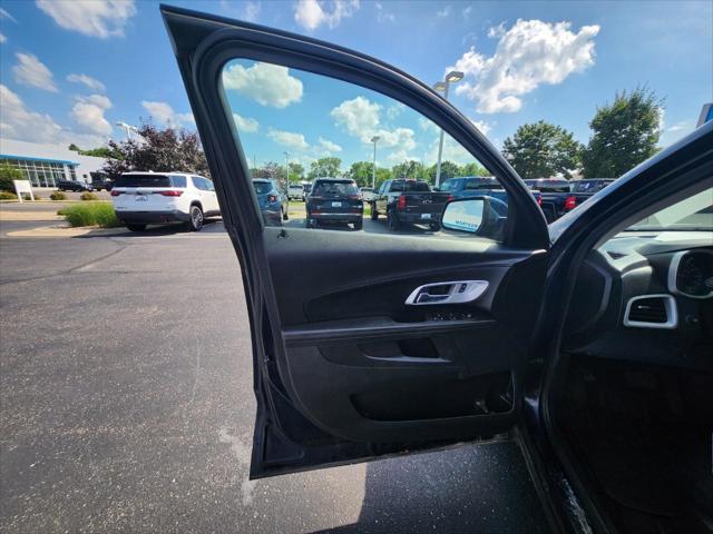 Photo of 2017 Blue Velvet Metallic Chevrolet Equinox