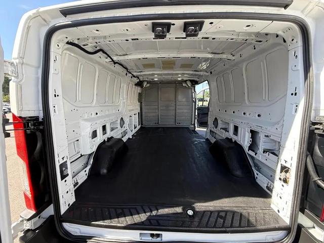 Photo of 2021 WHITE Ford Transit-150