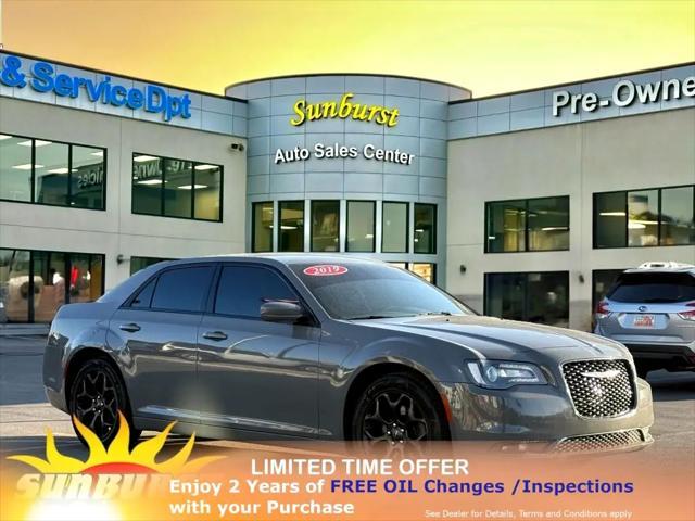 2019 Chrysler 300