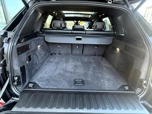 Photo of 2024 BLACK BMW X5