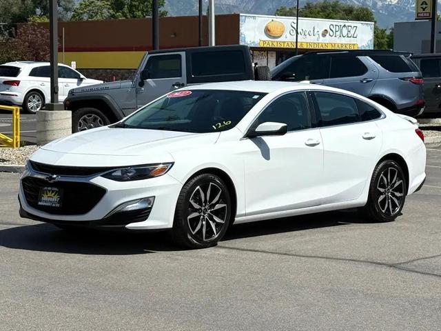 Photo of 2022 WHITE Chevrolet Malibu