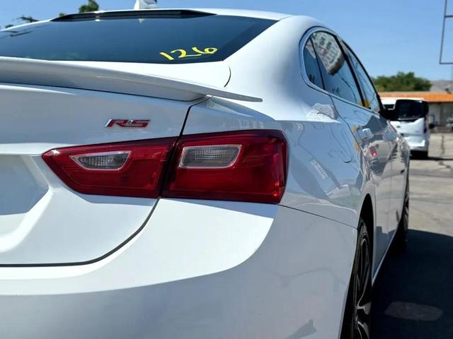 Photo of 2022 WHITE Chevrolet Malibu