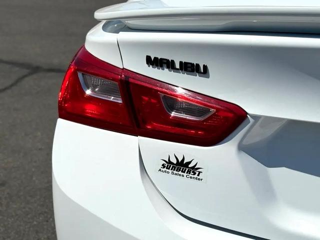 Photo of 2022 WHITE Chevrolet Malibu