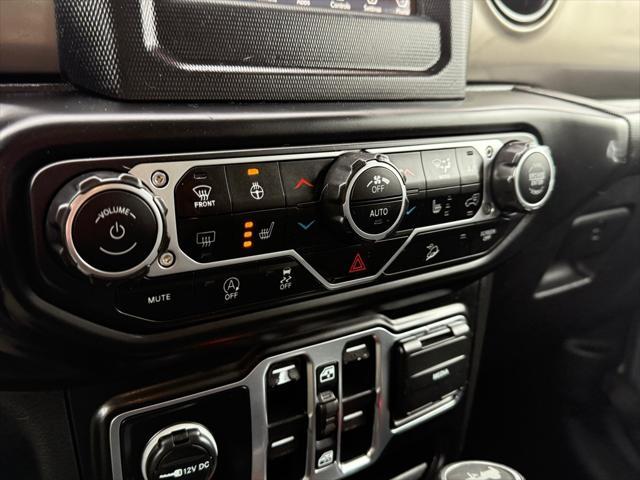 Photo of 2021 GREY Jeep Wrangler