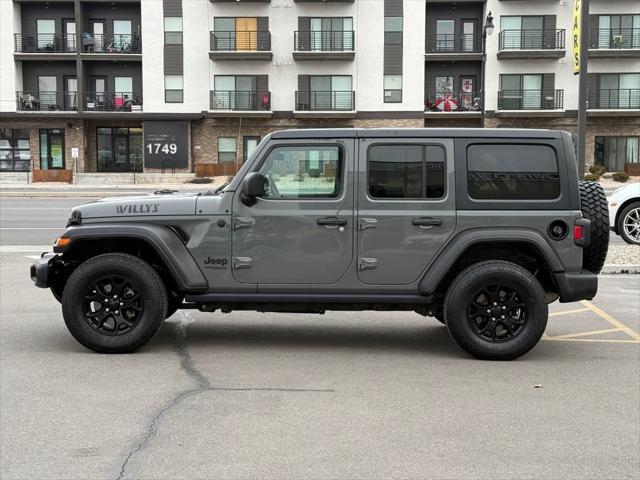 Photo of 2021 GREY Jeep Wrangler