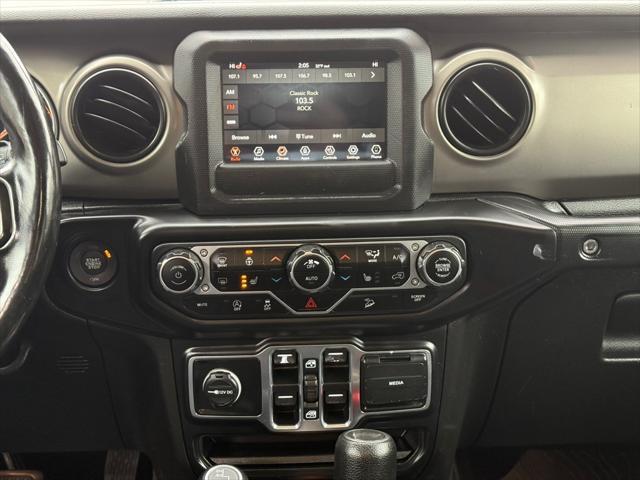 Photo of 2021 GREY Jeep Wrangler