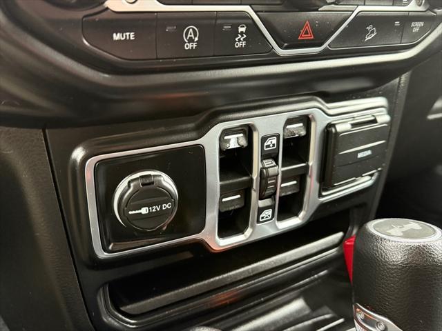 Photo of 2021 GREY Jeep Wrangler