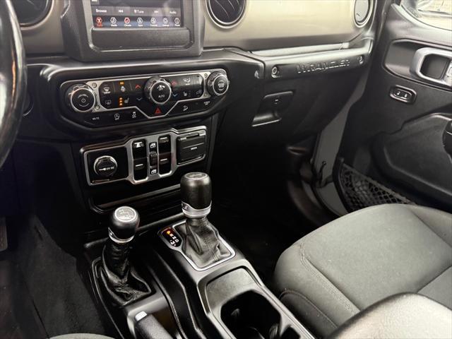 Photo of 2021 GREY Jeep Wrangler