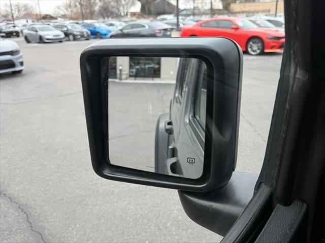 Photo of 2021 GREY Jeep Wrangler
