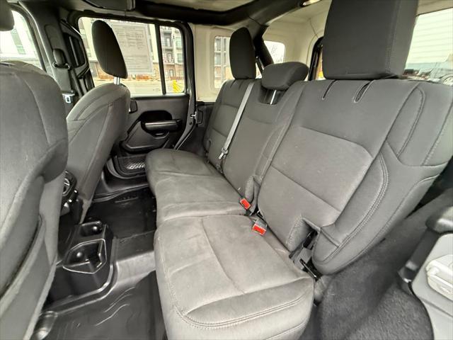 Photo of 2021 GREY Jeep Wrangler