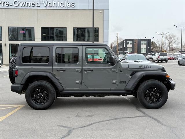 Photo of 2021 GREY Jeep Wrangler