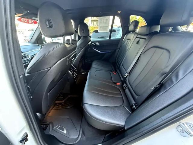 Photo of 2020 WHITE BMW X5