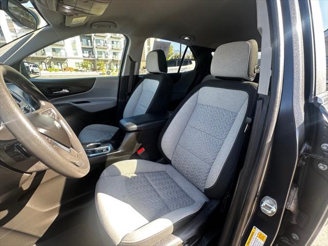 Photo of 2022 GRAY Chevrolet Equinox