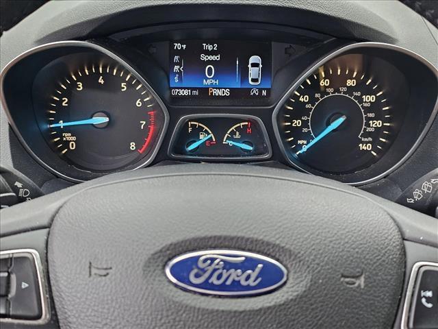 Photo of 2017 White Platinum Met Ford Escape