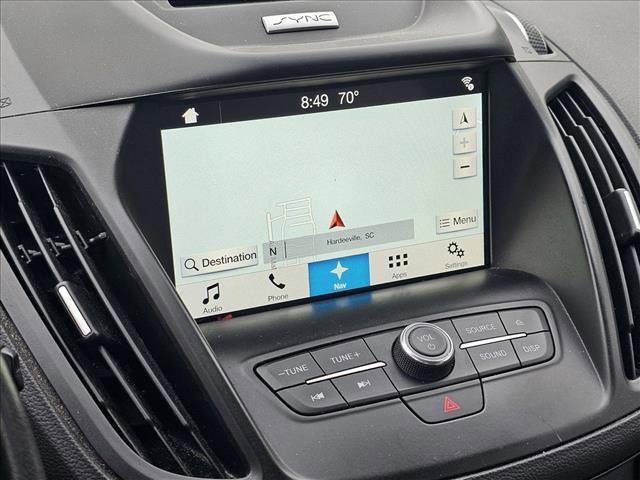 Photo of 2017 White Platinum Met Ford Escape