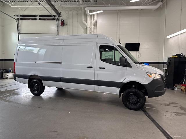Photo of 2025 White Mercedes-Benz Sprinter 2500