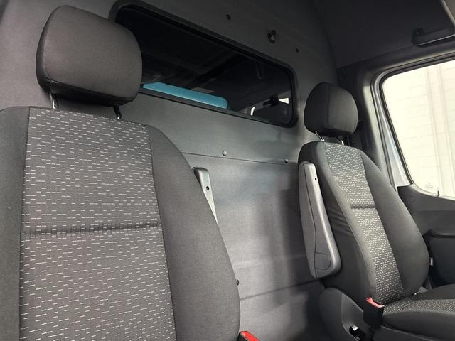 Photo of 2025 White Mercedes-Benz Sprinter 2500