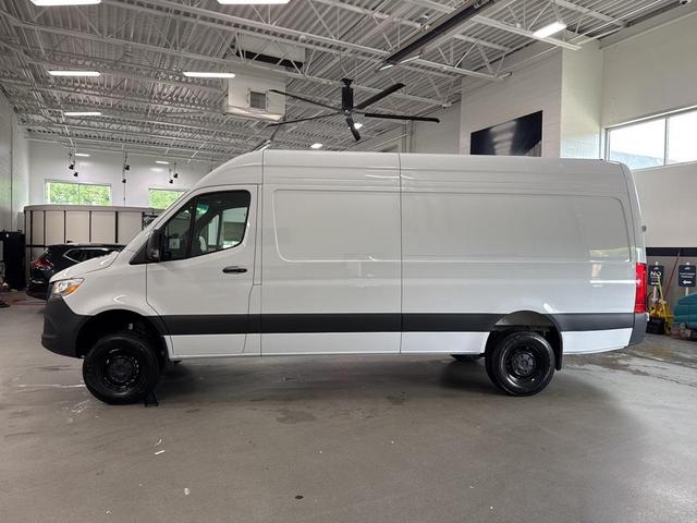 Photo of 2025 White Mercedes-Benz Sprinter 2500