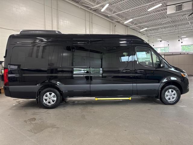 Photo of 2025 Black Mercedes-Benz Sprinter 2500