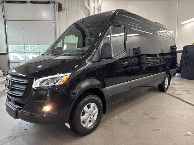 Photo of 2025 Black Mercedes-Benz Sprinter 2500