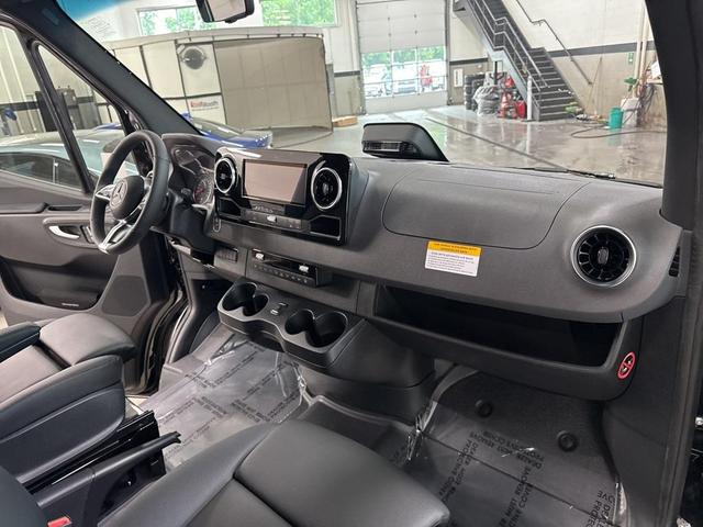 Photo of 2025 Black Mercedes-Benz Sprinter 2500