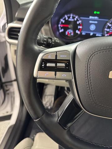 Photo of 2022 Glacial White Pearl Kia Telluride