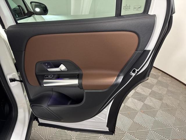 Photo of 2022 Polar White Mercedes-Benz GLA 250