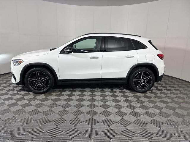 Photo of 2022 Polar White Mercedes-Benz GLA 250