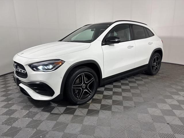 Photo of 2022 Polar White Mercedes-Benz GLA 250