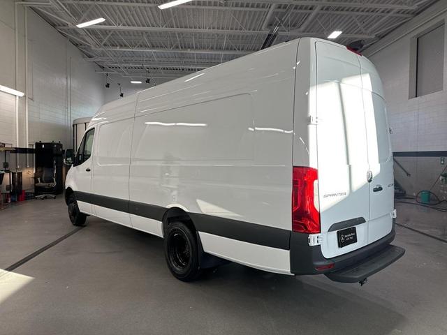Photo of 2025 White Mercedes-Benz Sprinter 3500XD