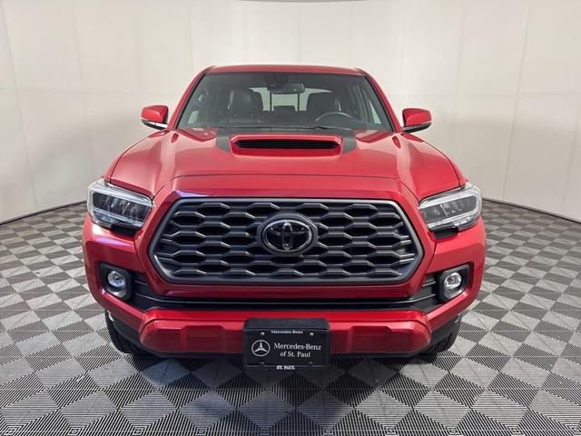 Photo of 2022 Barcelona Red Metallic Toyota Tacoma