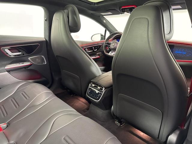 Photo of 2024 MANUFAKTUR Moonlight White Metallic Mercedes-Benz AMG EQE