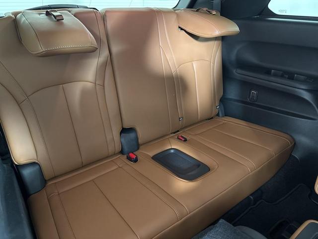 Photo of 2025 Mjst Whte INFINITI QX60