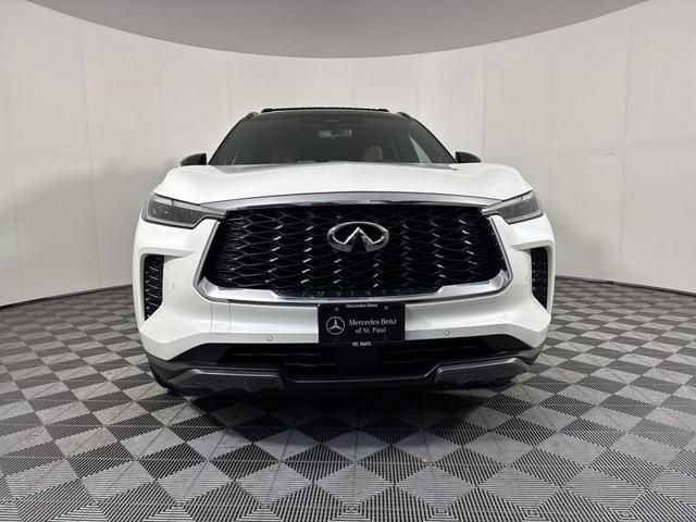Photo of 2025 Mjst Whte INFINITI QX60