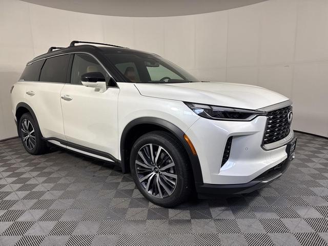 Photo of 2025 Mjst Whte INFINITI QX60