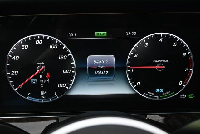 Photo of 2019 designo Diamond White Mercedes-Benz CLS 450