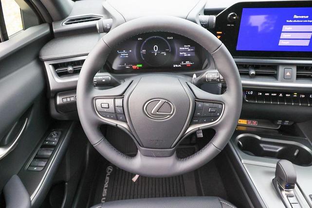 Photo of 2025 Iridium Lexus UX 300h
