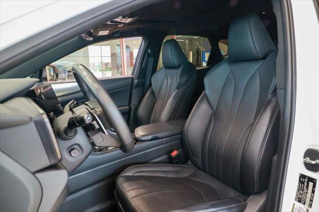 Photo of 2024 Ultra White Lexus NX 350