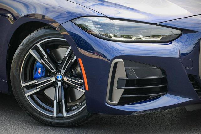 Photo of 2022 Tanzanite Blue II Metallic BMW M440
