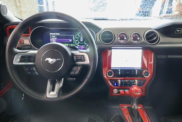 Photo of 2020 Iconic Silver Metallic Ford Mustang